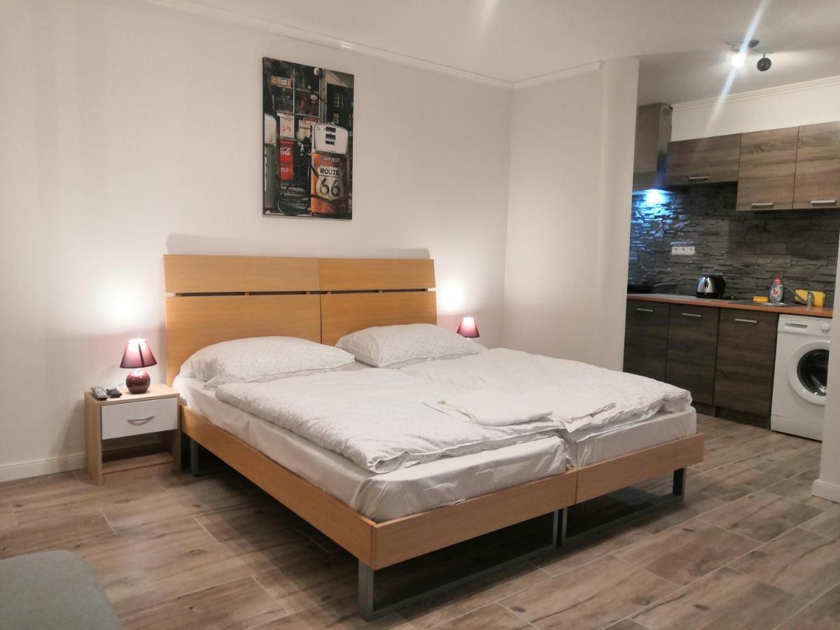 Vehlovice Apartments Melnik Bagian luar foto