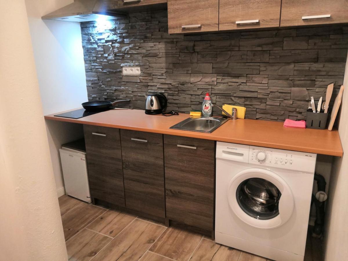 Vehlovice Apartments Melnik Bagian luar foto