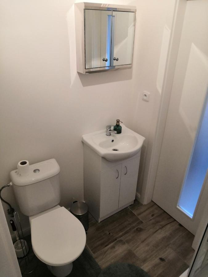 Vehlovice Apartments Melnik Bagian luar foto