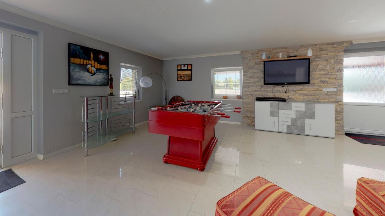 Vehlovice Apartments Melnik Bagian luar foto