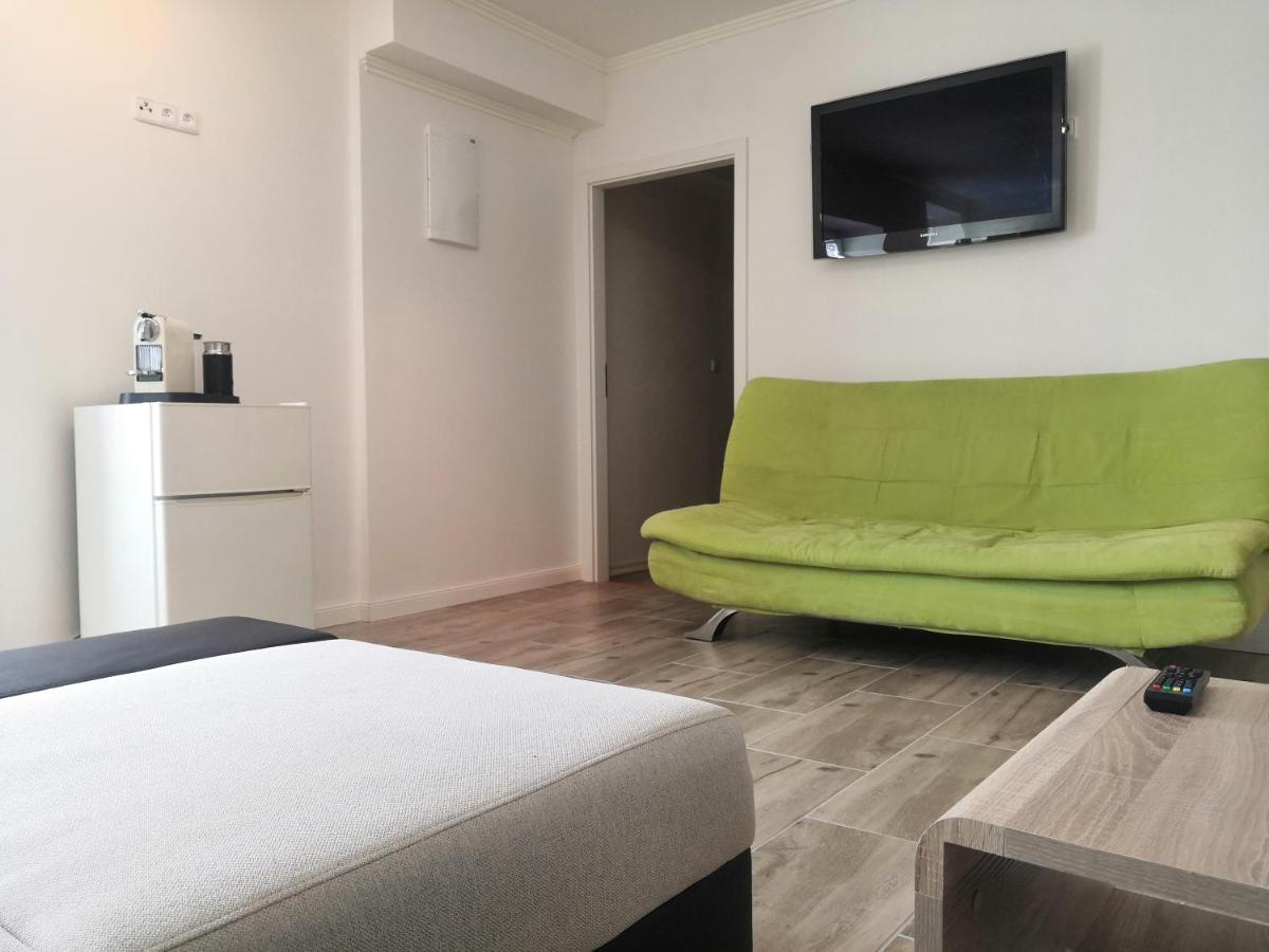 Vehlovice Apartments Melnik Bagian luar foto