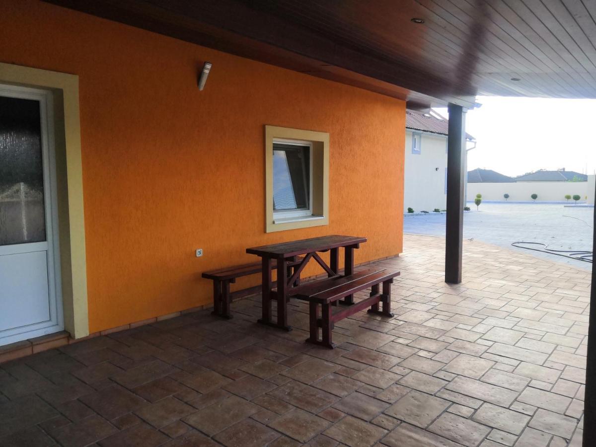 Vehlovice Apartments Melnik Bagian luar foto
