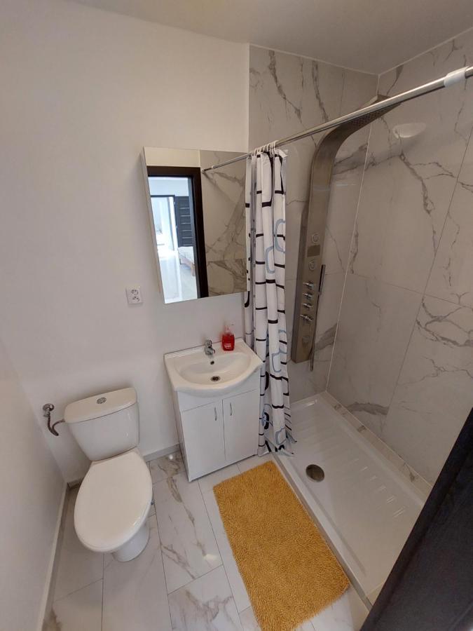 Vehlovice Apartments Melnik Bagian luar foto